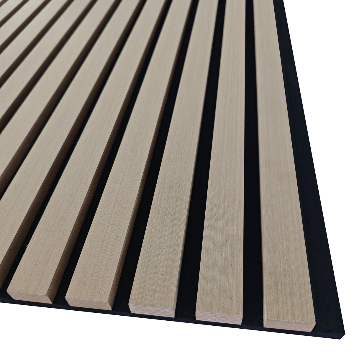 Panneaux acoustique décoratif tasseaux bois finition chêne clair absoption sonore NRC 0,7